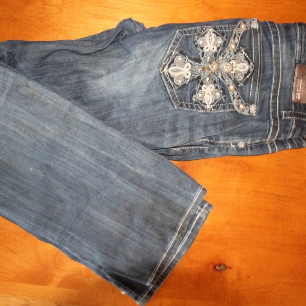 Grace LA Jeans with Pocket Detail